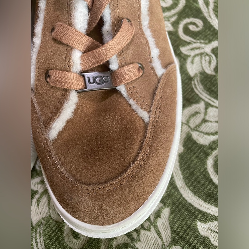 UGG Nuray boots
Size 9.5 
VGUC - Picture 7 of 7